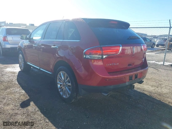 2013 Lincoln MKX with VIN 2LMDJ8JK6DBL13801, listed as a IAAI auction lot 41362146 with 147,864 mi miles. Bid and sale history available at carsss.com. Image 3.
