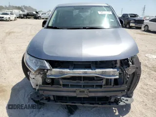 2018 Mitsubishi Outlander ES z VIN JA4AD2A39JJ001778, wystawiony jako Copart lot #52923235 z przebiegiem 136 549 mil mil oraz Szkody całkowita. Historia ofert i sprzedaży dostępna na DreamBid. Obrazek 5.