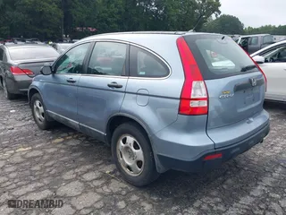 2008 Honda CR-V LX with VIN 3CZRE38348G700954, listed as a IAAI auction lot 37268497 with 140,121 mi miles. Bid and sale history available at carsss.com. Image 3.