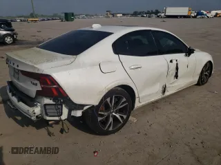 2019 Volvo S60 R-Design with VIN 7JRA22TMXKG012581, listed as a Copart auction lot 63539783 with 0 mi miles. Bid and sale history available at carsss.com. Image 3.