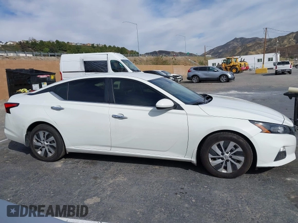 2022 Nissan Altima 2.5 S with VIN 1N4BL4BV3NN343272, listed as a IAAI auction lot 41646195 with 78,946 mi miles. Bid and sale history available at carsss.com. Image 13.