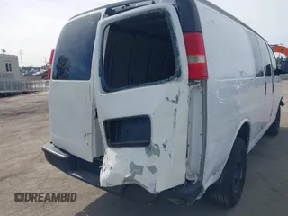2007 GMC Savana Cargo with VIN 1GTGG25VX71150759, listed as a IAAI auction lot 41657033 with 237,546 mi miles. Bid and sale history available at carsss.com. Image 6.