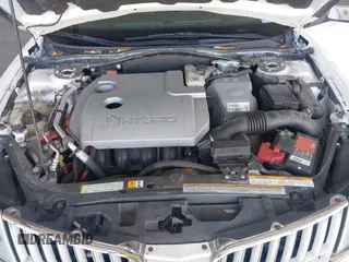2012 Lincoln MKZ Hybrid with VIN 3LNDL2L3XCR832388, listed as a IAAI auction lot 42065660 with 196,940 mi miles and . Bid and sale history available at DreamBid. Image 10.
