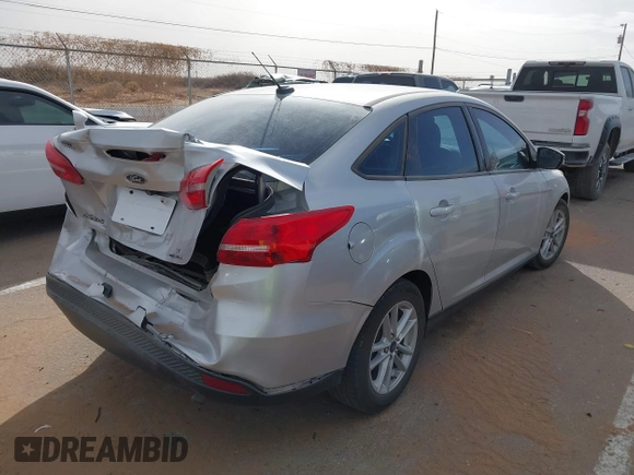 2016 Ford Focus SE with VIN 1FADP3F29GL326918, listed as a IAAI auction lot 41561811 with 44,496 mi miles. Bid and sale history available at carsss.com. Image 4.