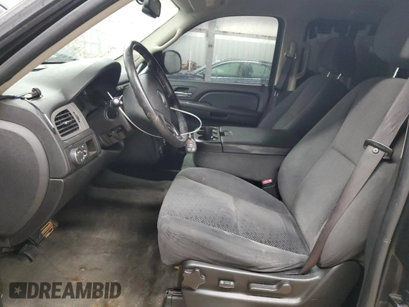 2008 Chevrolet Tahoe LS with VIN 1GNFC13C68J136059, listed as a Copart auction lot 44361965 with 231,398 mi miles and Salvage title. Bid and sale history available at DreamBid. Image 7.