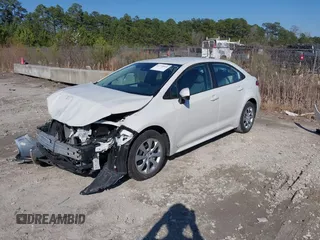2020 Toyota Corolla LE with VIN 5YFEPRAE5LP058809, listed as a IAAI auction lot 41776646 with 60,291 mi miles. Bid and sale history available at carsss.com. Image 2.