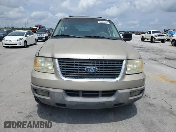 2005 Ford Expedition Special Service with VIN 1FMPU15575LA27789, listed as a Copart auction lot 55074585 with 213,863 mi miles and Salvage title. Bid and sale history available at DreamBid. Image 5.