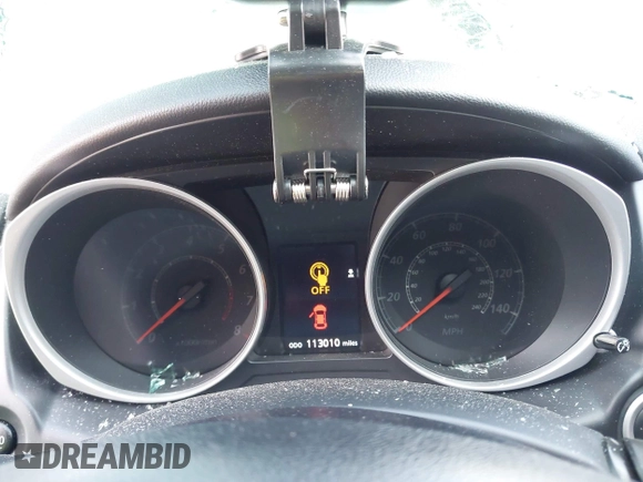2011 Mitsubishi Outlander SE z VIN JA4AP4AU1BZ021926, wystawiony jako IAAI lot #42269085 z przebiegiem 113 010 mil mil oraz . Historia ofert i sprzedaży dostępna na DreamBid. Obrazek 7.