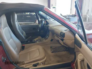 2000 BMW Z3 2.5 z VIN WBACH9346YLF92166, wystawiony jako IAAI lot #42323947 z przebiegiem 130 652 mil mil oraz . Historia ofert i sprzedaży dostępna na DreamBid. Obrazek 5.