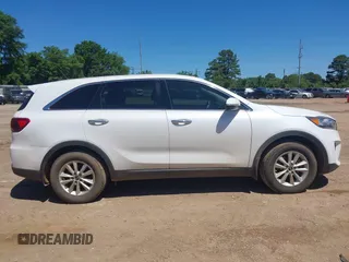 2019 Kia Sorento L z VIN 5XYPG4A37KG511454, wystawiony jako IAAI lot #42088735 z przebiegiem 157 599 mil mil oraz . Historia ofert i sprzedaży dostępna na DreamBid. Obrazek 13.