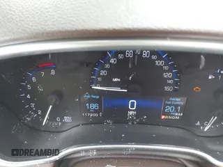 2016 Cadillac SRX Premium Collection z VIN 3GYFNDE37GS525186, wystawiony jako IAAI lot #42179497 z przebiegiem 117 200 mil mil oraz . Historia ofert i sprzedaży dostępna na DreamBid. Obrazek 7.