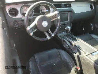 2010 Ford Mustang V6 with VIN 1ZVBP8AN4A5161062, listed as a Copart auction lot 46781945 with 152,083 mi miles and Salvage Title. Bid and sale history available at DreamBid. Image 8.