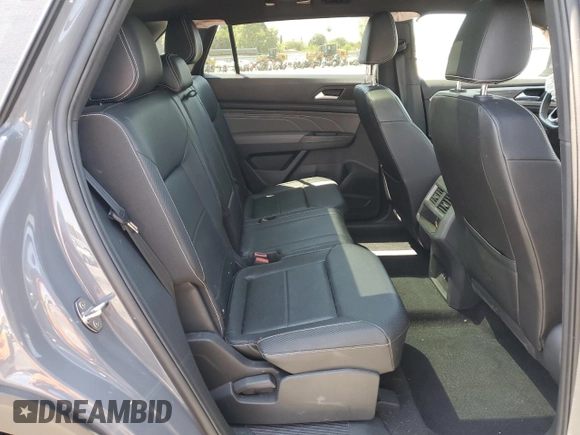 2023 Volkswagen Atlas SE z VIN 1V2JE2CAXPC216712, wystawiony jako Copart lot #58608325 z przebiegiem 22 649 mil mil oraz Szkoda całkowita • Salvage title. Historia ofert i sprzedaży dostępna na DreamBid. Obrazek 11.