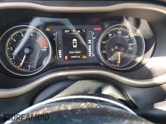 2016 Jeep Cherokee Altitude with VIN 1C4PJMCS2GW309427, listed as a Copart auction lot 88905595 with 175,974 mi miles and Salvage title. Bid and sale history available at DreamBid. Image 9.