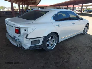 2009 Lexus LS 460 z VIN JTHBL46F195085819, wystawiony jako IAAI lot #42294228 z przebiegiem 140 328 mil mil oraz . Historia ofert i sprzedaży dostępna na DreamBid. Obrazek 4.