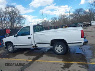 1996 Chevrolet Silverado 1500 with VIN 1GCEC14M5TZ100322, listed as a IAAI auction lot 41785244 with 181,476 mi miles and . Bid and sale history available at DreamBid. Image 14.