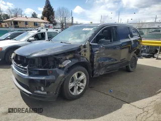2016 Toyota Highlander Hybrid Limited with VIN 5TDDCRFH4GS019183, listed as a Copart auction lot 49718465 with 136,879 mi miles and Salvage Title. Bid and sale history available at carsss.com. Image 1.