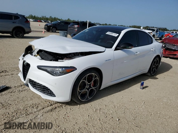 2022 Alfa Romeo Giulia Veloce with VIN ZARFAMBN4N7663809, listed as a Copart auction lot 64986113 with 11,244 mi miles and Salvage Title. Bid and sale history available at carsss.com. Image 1.
