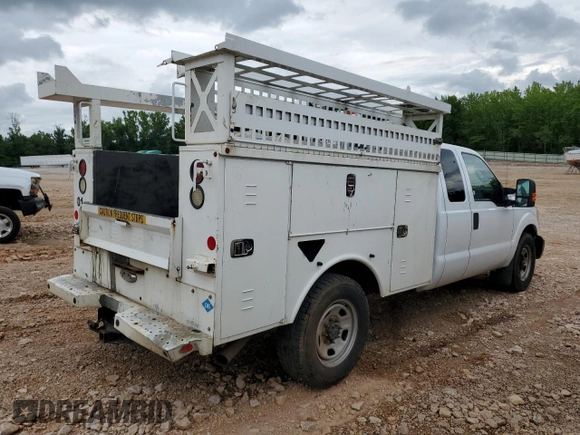 2014 Ford F-350 XL с VIN 1FT8X3A69EEB43400, выставлен на аукционе Copart как лот 60288145 с пробегом 239 618 миль миль и Списание • Salvage title. История ставок и продаж доступна на DreamBid. Изображение 3.