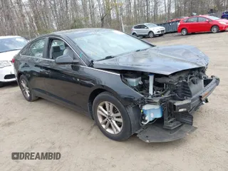 2017 Hyundai Sonata SE with VIN 5NPE24AF9HH451114, listed as a IAAI auction lot 42007411 with 58,945 mi miles. Bid and sale history available at carsss.com. Image 1.