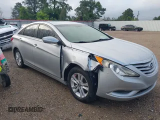 2013 Hyundai Sonata GLS z VIN 5NPEB4AC8DH803924, wystawiony jako IAAI lot #42224984 z przebiegiem 179 390 mil mil oraz . Historia ofert i sprzedaży dostępna na DreamBid. Obrazek 1.
