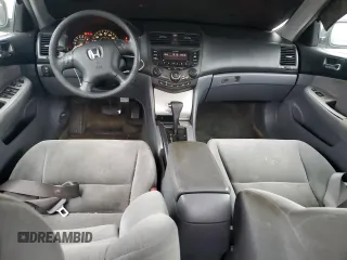 2005 Honda Accord EX z VIN 1HGCM56715A024829, wystawiony jako Copart lot #55461805 z przebiegiem 204 318 mil mil oraz Szkody całkowita. Historia ofert i sprzedaży dostępna na DreamBid. Obrazek 8.