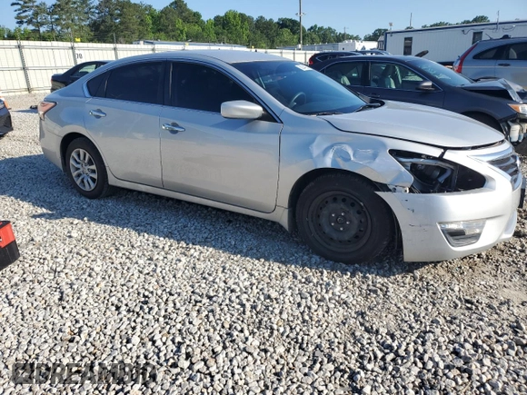 2015 Nissan Altima 2.5 with VIN 1N4AL3AP6FC267035, listed as a Copart auction lot 58044255 with 91,369 mi miles and Salvage title. Bid and sale history available at DreamBid. Image 4.