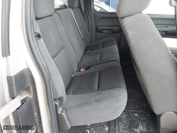 2009 Chevrolet Silverado 1500 LT with VIN 1GCEK29089Z273937, listed as a IAAI auction lot 41880478 with 144,682 mi miles. Bid and sale history available at carsss.com. Image 8.