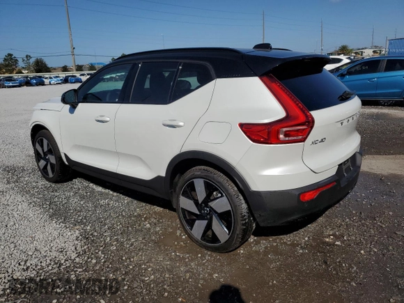 2024 Volvo XC40 Plus z VIN YV4ER3XL3R2240719, wystawiony jako Copart lot #43649755 z przebiegiem 1 281 mil mil oraz Szkoda całkowita • Salvage title. Historia ofert i sprzedaży dostępna na DreamBid. Obrazek 2.