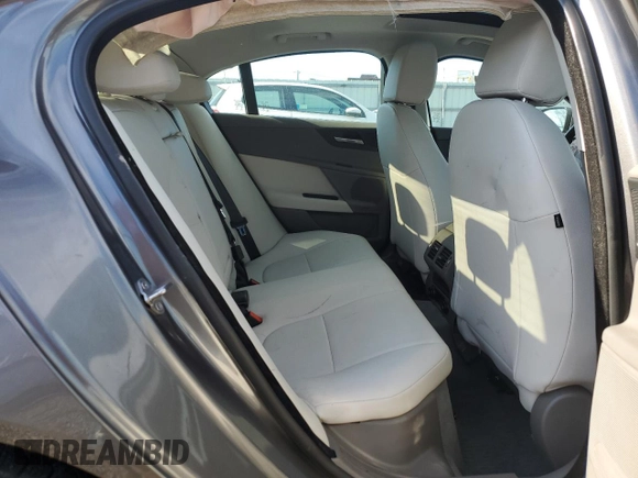 2019 Jaguar XE 25t Premium with VIN SAJAJ4FX1KCP49504, listed as a Copart auction lot 86698644 with 0 mi miles and Salvage Title. Bid and sale history available at carsss.com. Image 10.