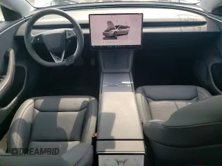2025 Tesla Model 3 Long Range z VIN 5YJ3E1EB1SF962360, wystawiony jako Copart lot #54586115 z przebiegiem 391 mil mil oraz Szkoda całkowita • Salvage title. Historia ofert i sprzedaży dostępna na DreamBid. Obrazek 8.