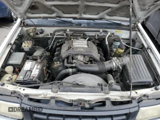1998 Isuzu Rodeo S z VIN 4S2CK58W1W4327395, wystawiony jako Copart lot #44400715 z przebiegiem 193 659 mil mil oraz Szkoda całkowita • Salvage title. Historia ofert i sprzedaży dostępna na DreamBid. Obrazek 12.