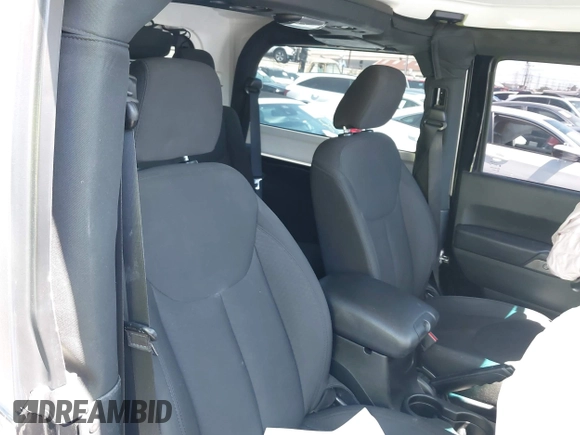2017 Jeep Wrangler Sport with VIN 1C4AJWAG2HL588381, listed as a IAAI auction lot 41923173 with 86,095 mi miles and . Bid and sale history available at DreamBid. Image 8.