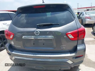 2017 Nissan Pathfinder SV z VIN 5N1DR2MM4HC611218, wystawiony jako IAAI lot #42328866 z przebiegiem 181 476 mil mil oraz . Historia ofert i sprzedaży dostępna na DreamBid. Obrazek 16.