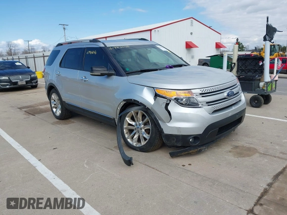 2011 Ford Explorer XLT with VIN 1FMHK7D83BGA72354, listed as a IAAI auction lot 41984046 with 205,623 mi miles and . Bid and sale history available at carsss.com. Image 1.