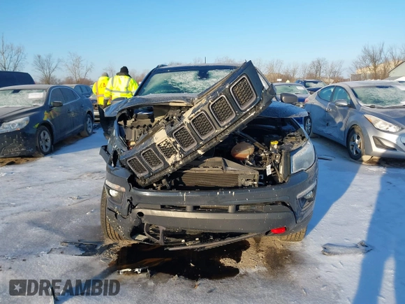 2018 Jeep Compass Trailhawk with VIN 3C4NJDDB4JT501774, listed as a IAAI auction lot 41537713 with 50,834 mi miles and . Bid and sale history available at carsss.com. Image 12.