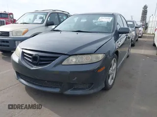 2004 Mazda Mazda6 s with VIN 1YVFP80D345N47144, listed as a IAAI auction lot 41675948 with 190,571 mi miles. Bid and sale history available at carsss.com. Image 2.