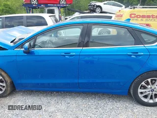 2020 Ford Fusion SE with VIN 3FA6P0HD4LR195267, listed as a IAAI auction lot 42010448 with 97,603 mi miles and . Bid and sale history available at DreamBid. Image 14.