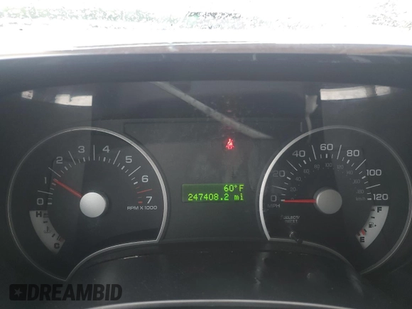 2010 Ford Explorer XLT z VIN 1FMEU6DE8AUA76347, wystawiony jako Copart lot #55499895 z przebiegiem 247 408 mil mil oraz Szkoda całkowita • Salvage title. Historia ofert i sprzedaży dostępna na DreamBid. Obrazek 9.