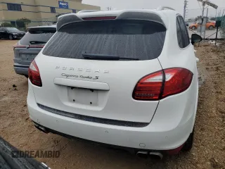 2014 Porsche Cayenne Turbo z VIN WP1AC2A24ELA87297, wystawiony jako Copart lot #80336514 z przebiegiem 86 752 mil mil oraz Szkoda całkowita • Salvage title. Historia ofert i sprzedaży dostępna na DreamBid. Obrazek 6.