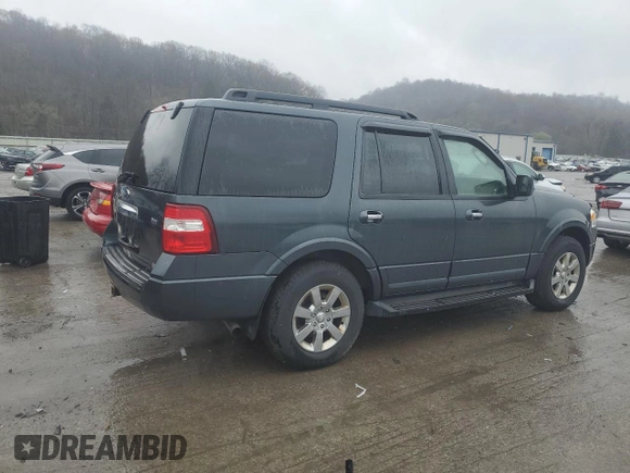 2009 Ford Expedition SSV z VIN 1FMFU16579LA03847, wystawiony jako Copart lot #50575235 z przebiegiem 142 140 mil mil oraz Czysty tytuł • Clean title. Historia ofert i sprzedaży dostępna na DreamBid. Obrazek 3.