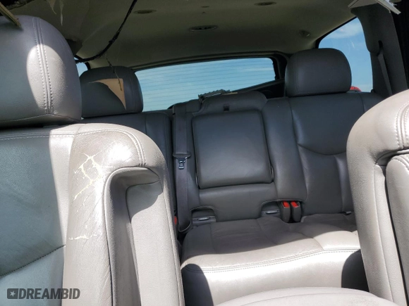 2005 Chevrolet Tahoe LT with VIN 1GNEC13T95J243128, listed as a Copart auction lot 53058245 with 142,075 mi miles and Salvage Title. Bid and sale history available at carsss.com. Image 10.