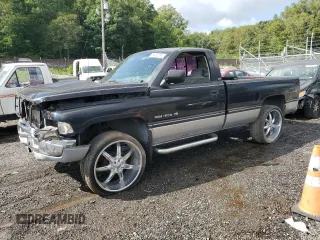1994 Dodge 1500 z VIN 3B7HC16Y5RM530651, wystawiony jako Copart lot #74453654 z przebiegiem 83 562 mil mil oraz Szkoda całkowita • Salvage title. Historia ofert i sprzedaży dostępna na DreamBid. Obrazek 1.