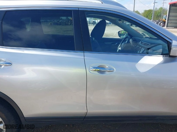 2015 Nissan Rogue SV with VIN KNMAT2MT0FP575579, listed as a IAAI auction lot 41857012 with 52,729 mi miles. Bid and sale history available at carsss.com. Image 13.