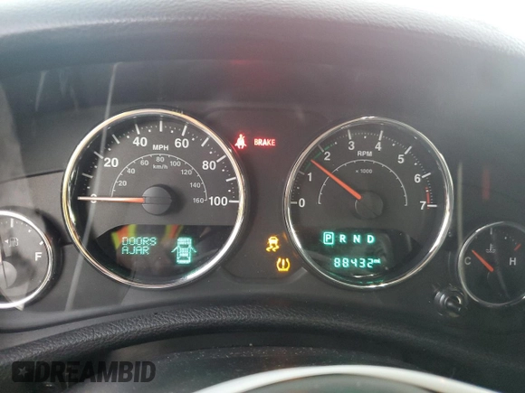 2018 Jeep Wrangler JK Unlimited Sahara with VIN 1C4HJWEG2JL923346, listed as a Copart auction lot 79563654 with 88,432 mi miles and Salvage Title. Bid and sale history available at carsss.com. Image 9.