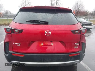 2025 Mazda CX-50 Premium z VIN 7MMVABDY3SN329439, wystawiony jako IAAI lot #41867334 z przebiegiem 3 508 mil mil oraz . Historia ofert i sprzedaży dostępna na DreamBid. Obrazek 16.