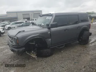 2023 Ford Bronco z VIN 1FMDE5BH4PLB55206, wystawiony jako Copart lot #54008465 z przebiegiem 11 729 mil mil oraz Szkoda całkowita • Salvage title. Historia ofert i sprzedaży dostępna na DreamBid. Obrazek 1.