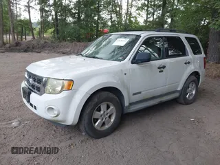 2008 Ford Escape XLT с VIN 1FMCU03118KB61510, выставлен на аукционе IAAI как лот 42626112 с пробегом 185 662 миль миль и . История ставок и продаж доступна на DreamBid. Изображение 2.