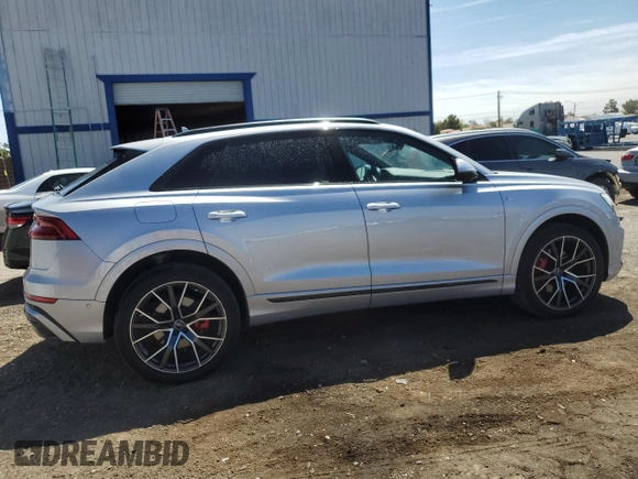 2019 Audi Q8 Premium Plus z VIN WA1EVAF13KD021055, wystawiony jako Copart lot #51812235 z przebiegiem 96 502 mil mil oraz Czysty tytuł • Clean title. Historia ofert i sprzedaży dostępna na DreamBid. Obrazek 3.