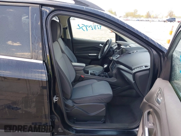 2018 Ford Escape SE z VIN 1FMCU9GD1JUD48846, wystawiony jako IAAI lot #42112952 z przebiegiem 117 580 mil mil oraz . Historia ofert i sprzedaży dostępna na DreamBid. Obrazek 5.